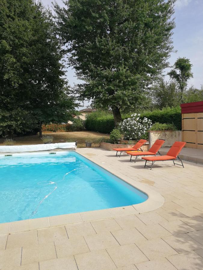 Au Doux Repos Bed & Breakfast Lucbardez-et-Bargues Екстериор снимка