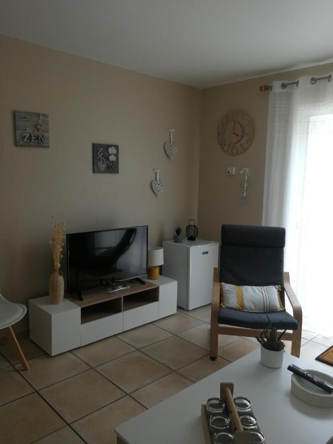 Au Doux Repos Bed & Breakfast Lucbardez-et-Bargues Екстериор снимка