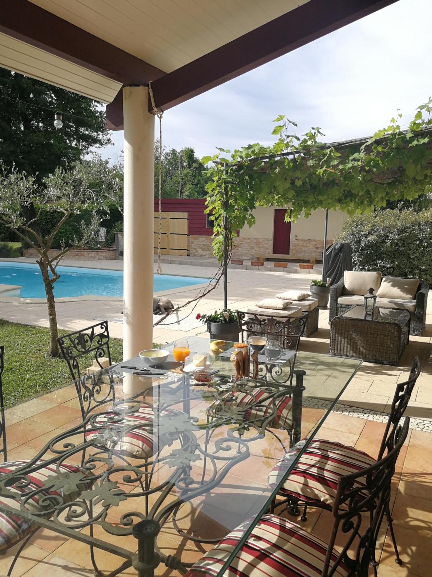 Au Doux Repos Bed & Breakfast Lucbardez-et-Bargues Екстериор снимка